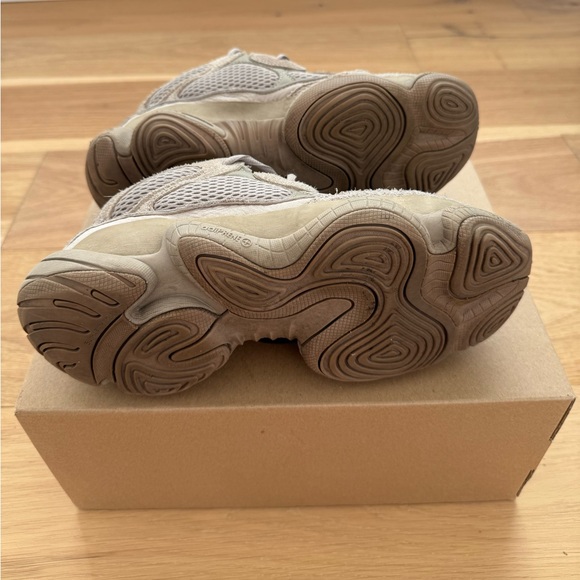 Adidas Yeezy 500 Sneakers - Picture 8 of 8